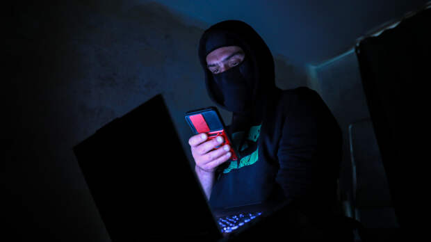 Знают о вас все: как мошенники следят за россиянами через «умные» колонки