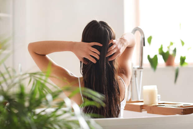 В Израиле у женщины развилась почечная недостаточность после выпрямления волос