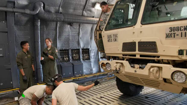 США начали подготовку к наземному вторжению в Иран