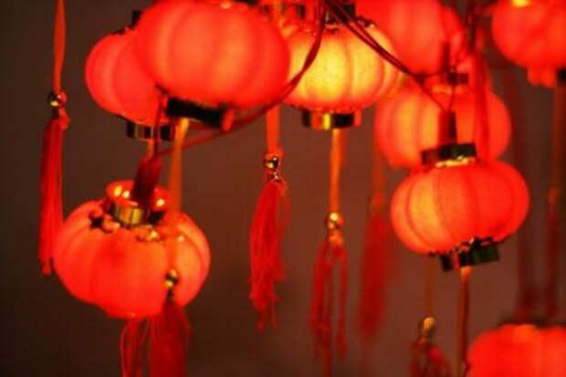 Красные китайские фонарики