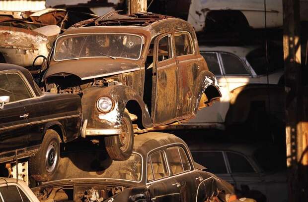 Уникальный Mercedes-Benz 500K нашли на автосвалке (12 фото)