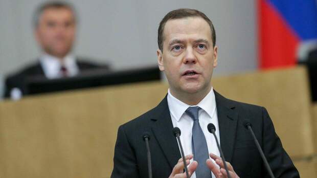 Медведев: необходимо нарастить численность ВС РФ до 1,5 миллиона человек