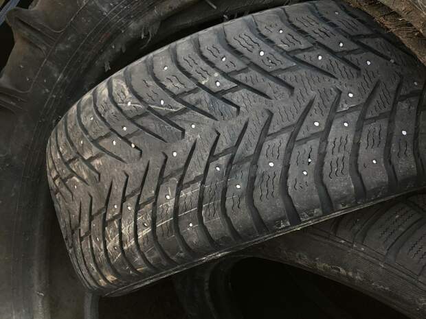 Смена резины в Петербурге за год подорожала на 31%