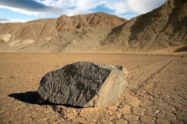 Долина двигающихся камней (Racetrack Playa) (16 фото)