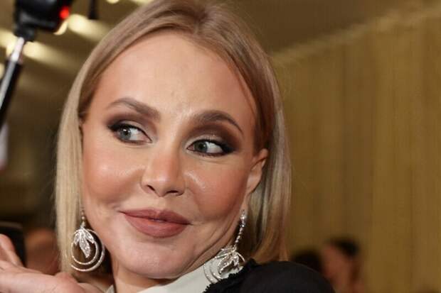 Двух звезд не узнали после пластики Двух звезд не узнали после пластики