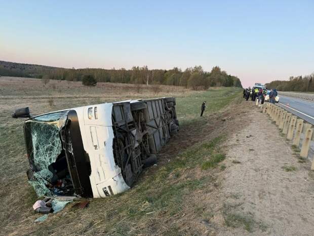 В Александровском районе 10 человек пострадали в ДТП с экскурсионным автобусом