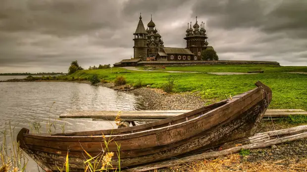 20 шикарных фотографий природы, которые убедят вас, что Россия — самая красивая страна 20 шикарных фотографий природы, которые убедят вас, что Россия — самая красивая страна Камчатка, область, Озеро, Алтай, Карелия, заповедник, Кронотский, озёра, Аккемские, Эльбрус, Природа, водопад, Челябинская, «Таганай», Национальный, сопка, Ключевская, Кинзелюкский, Красноярский, столбы