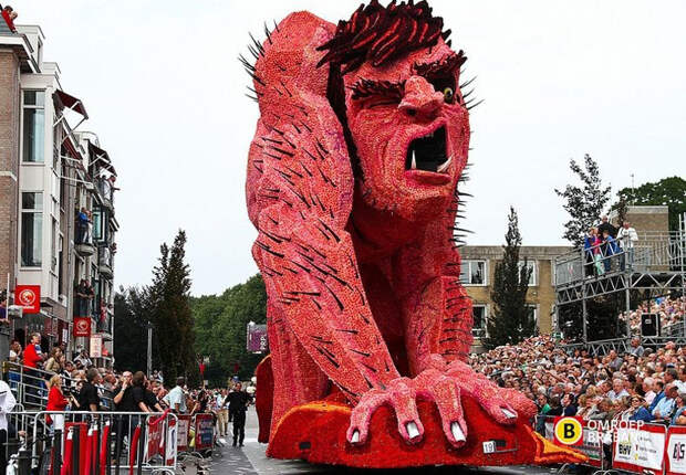 Скульптуры из цветов flowersculptures 5 Грандиозные скульптуры из цветов в голландском Зюндерте