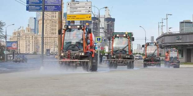 Генеральную уборку города ведут тысячи работников столичного ЖКХ