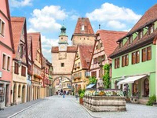 Германия. Rothenburg ob der Tauber, Franconia, Bavaria, Germany. Фото jakobradlgruber - Depositphotos 
