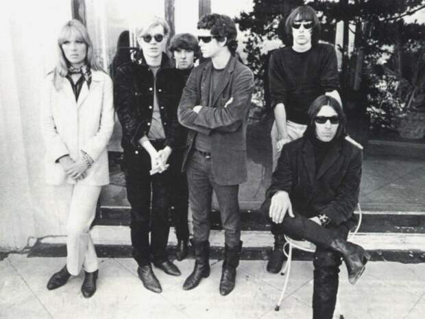 The Velvet Underground в 1966 году. \ Фото: ru.wikipedia.org. The Velvet Underground в 1966 году. \ Фото: ru.wikipedia.org.