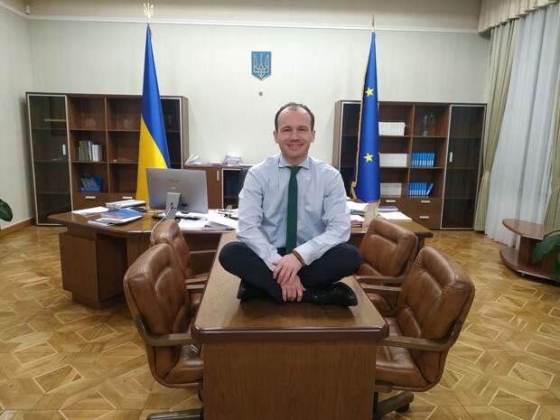 Министр Денис Малюська
