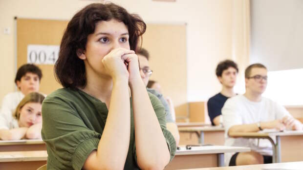 Шпаргалки заблокируют: на ЕГЭ в 2026 году будут применять умные глушилки с ИИ