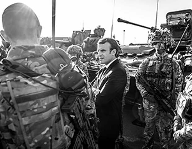 Макрон готовит французов к жертвам ради конфликта с Россией
