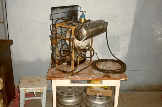 Steampunk air compressor is almost finished. Couple of welds need to be sealed.