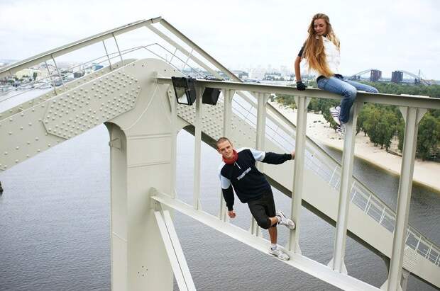 Смелый парень из Киева (7 фото) Смелый парень из Киева (7 фото)