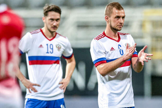 Болельщики "Локомотива" раскритиковали полузащитника Баринова за уход в ЦСКА