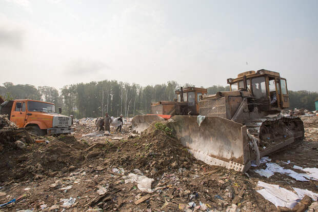 Сваливаем: Репортаж с крупнейшей в Новосибирске свалки мусора dump08 Сваливаем: Репортаж с крупнейшей в Новосибирске свалки мусора