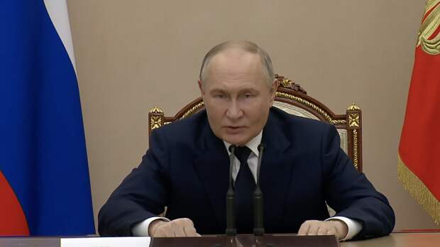 «Должны быть на шаг впереди»: Путин — о работе ОПК России