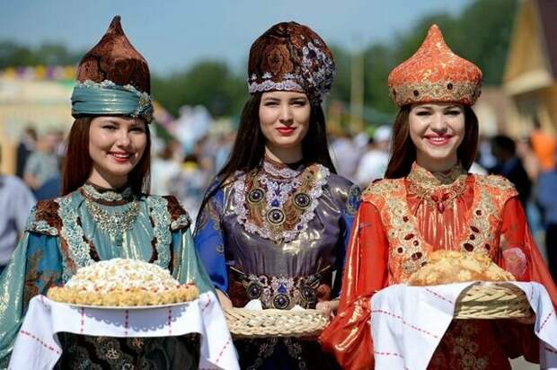 Откуда взялись татары, если они были полностью истреблены Чингисханом еще в XIII веке?