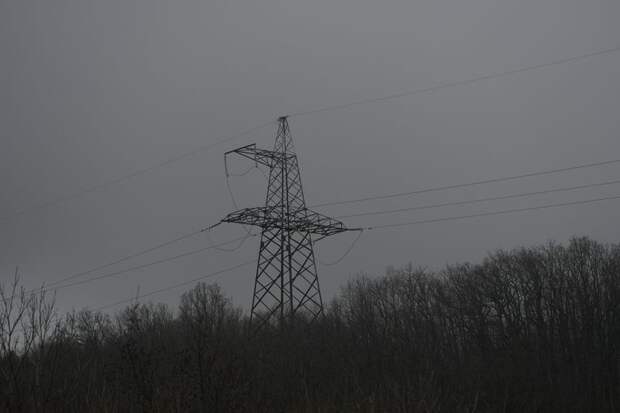 «Россети»: восстановить электроснабжение в Подмосковье планируется до конца дня