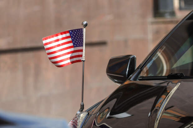 В США указали на хамское отношение Запада к России