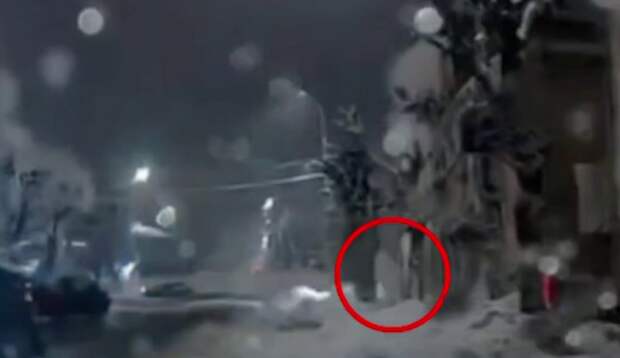 В Рязани задержали главу УК после гибели женщины из-за упавшей с крыши наледи