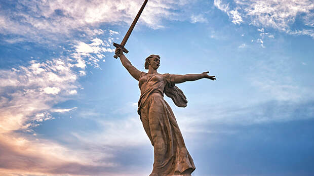 ПРОЛОМ В МИРОВОЙ СТЕНЕ: ВЕРНУТЬ ВОЙСКА С УКРАИНЫ НЕВОЗМОЖНО