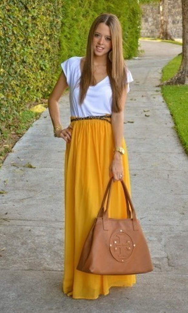 how to wear a maxi skirt