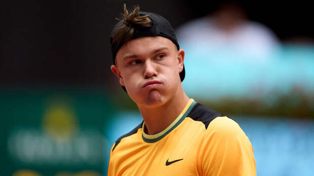 Теннисист Руне объяснил своё поражение на «Мастерсе» в Риме «недостатком еды и воды»