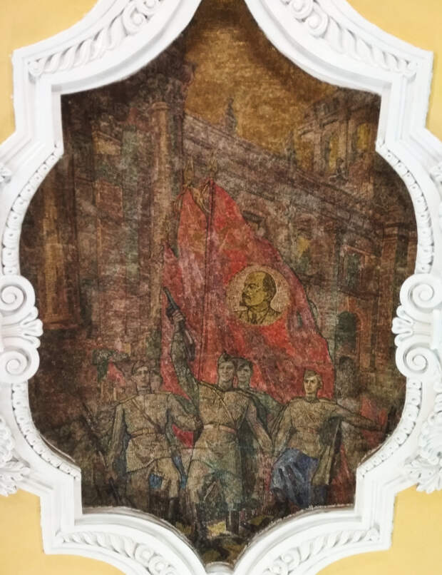 Уничтоженные изображения Сталина в московском метро, ч.1