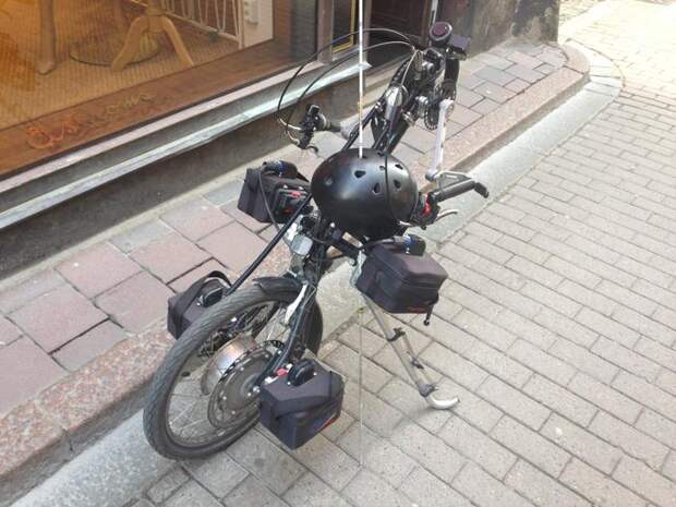 Похоже на одноколесный мотоцикл. /Фото: pikabu.ru