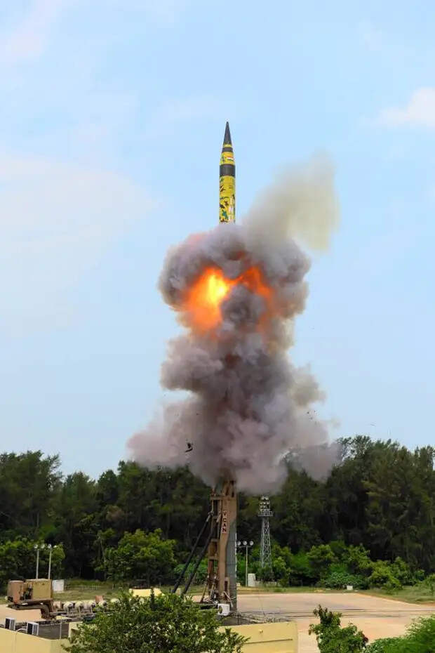 Agni-V flight test on 3 July 2018 (3).jpg