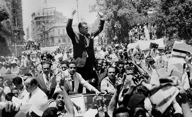 Президент Египта Гамаль Абдель Насер в Каире. 1956 год