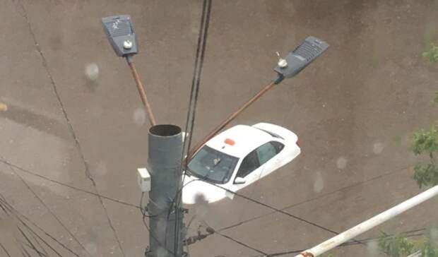 Сильный ливень вызвал наводнение в Нижнем Новгороде