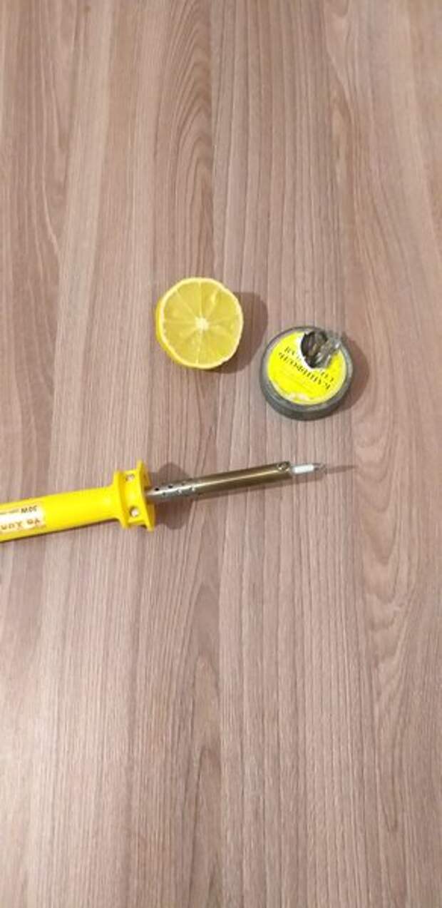 Лимонный сок или лимонная кислота может заменить флюс/канифоль