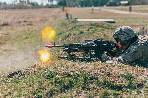 "Поставили перед фактом": чем Европа заплатит за военные базы США