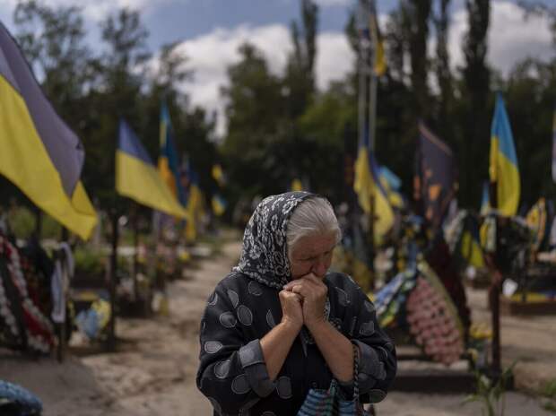 “Мы хотим мирного соглашения“. На что идут украинские женщины ради спасения своих мужчин