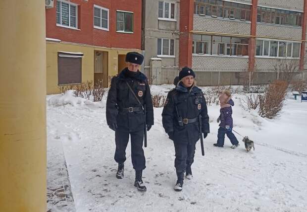 В Рязани сотрудники полиции усиленно проверяют документы
