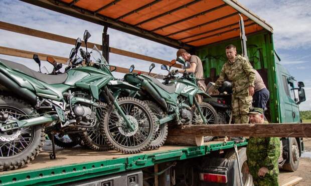 Александр Цыбульский доложил Владимиру Путину о поддержке участников СВО