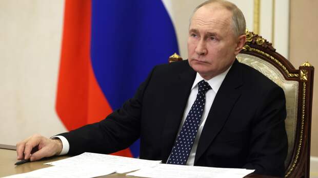 Путин назвал покушение на Фицо «чудовищным преступлением»