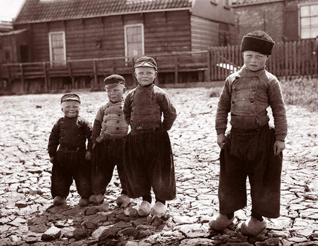 Как жила Европа в 1904: мужчина нашел старые фото о жизни европейцев до технологий