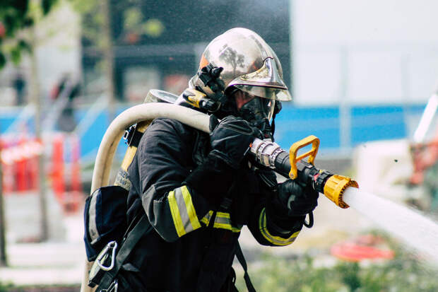 Автобус с болельщиками "Манчестер Сити" загорелся по пути на финал Кубка лиги