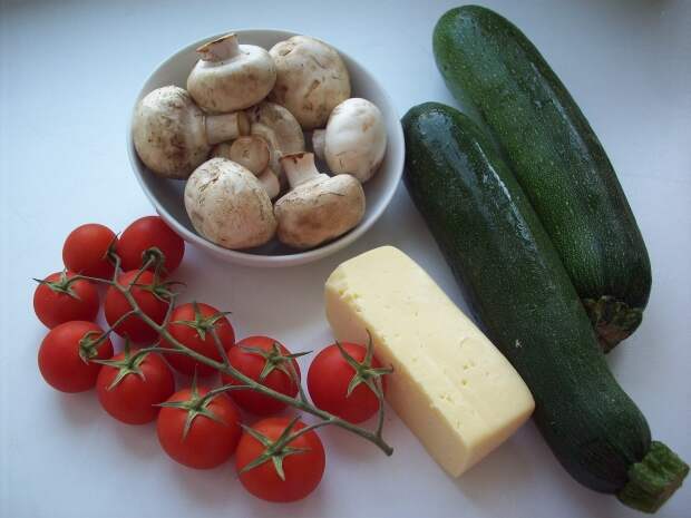 продукты для запеченных с шампиньонами кабачков