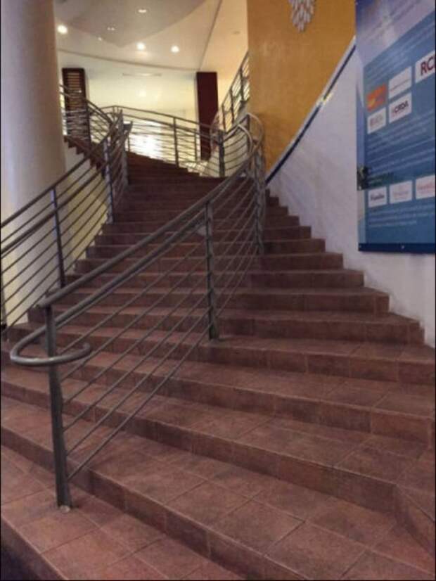 Строительные неудачи и странные решения