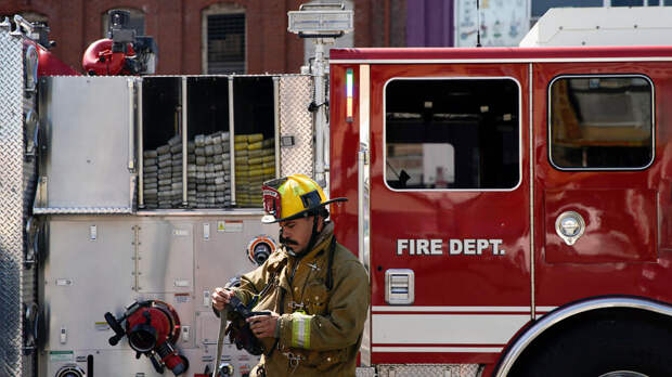 Журналистка НХЛ и ее трое детей погибли при пожаре в США