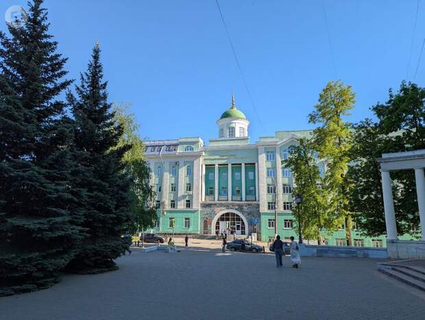 Профком УдГУ заявил о низких зарплатах в университете