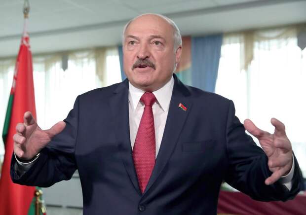 Лукашенко: "Американцы увидели из космоса, дали сигнал в центр"