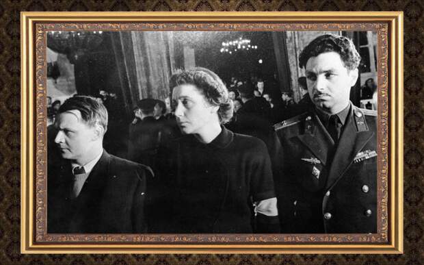 Церемония прощания с секретарём ЦК ВКП(б) Иосифом Сталиным. В центре — дочь И. В. Сталина Светлана Аллилуева. Фото: © РИА Новости