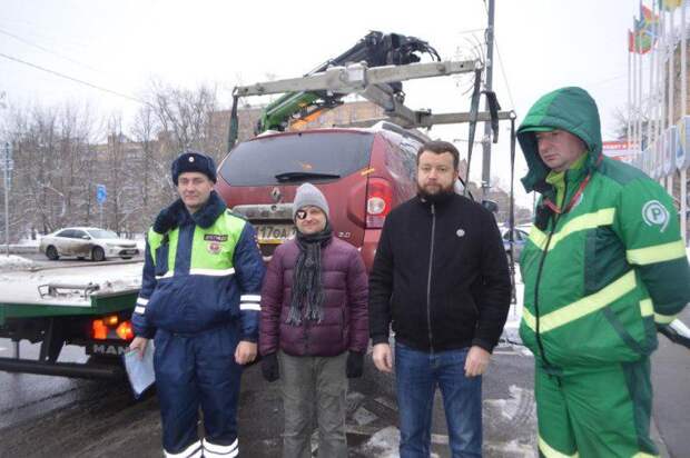 В Северном округе проведена акция, направленная на выявление водителей, нарушающих правила парковки.